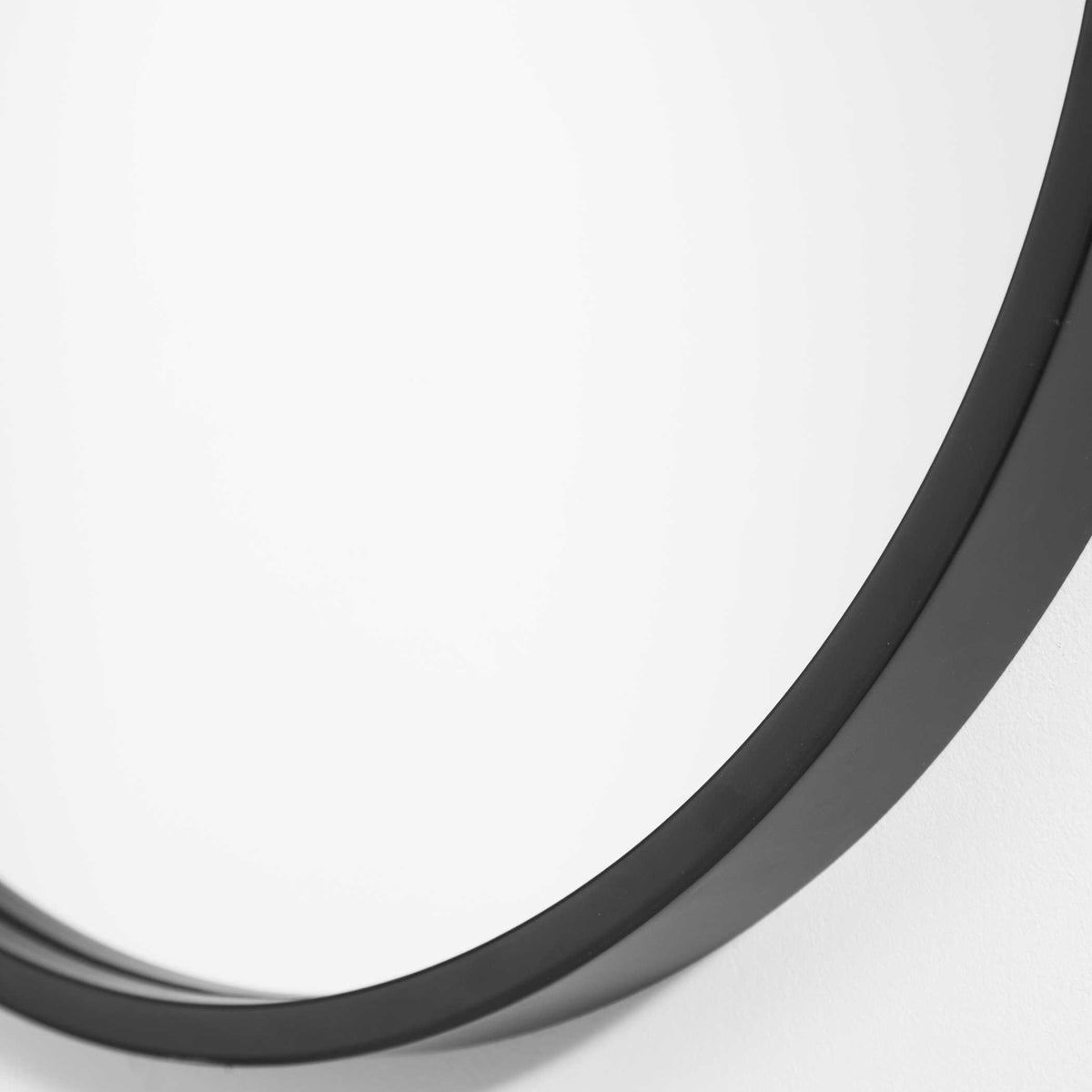 Varina Oval Mirror Black | BeBoldFurniture