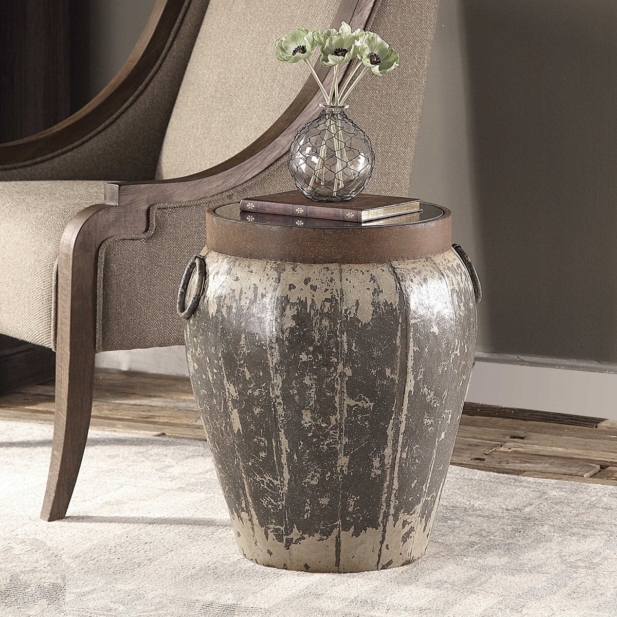 Neith Accent Table | BeBoldFurniture