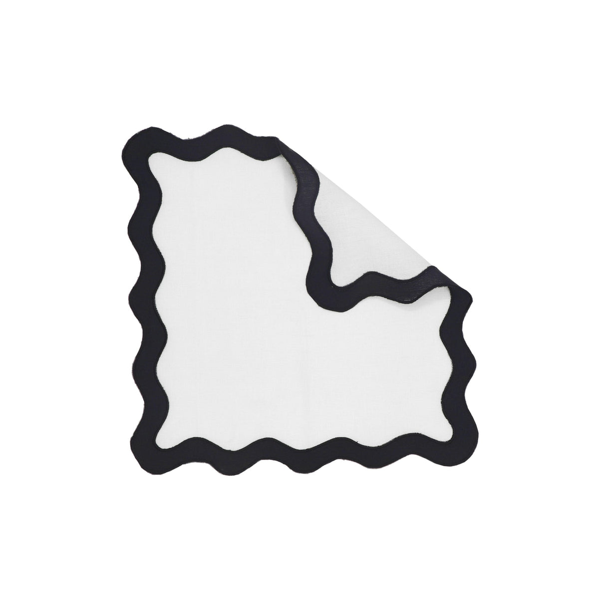 Scalloped Edge Black and White Cotton Placemat - Set of 4 | BeBoldFurniture